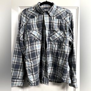 Ariat Men’s Long Sleeve Button Down
